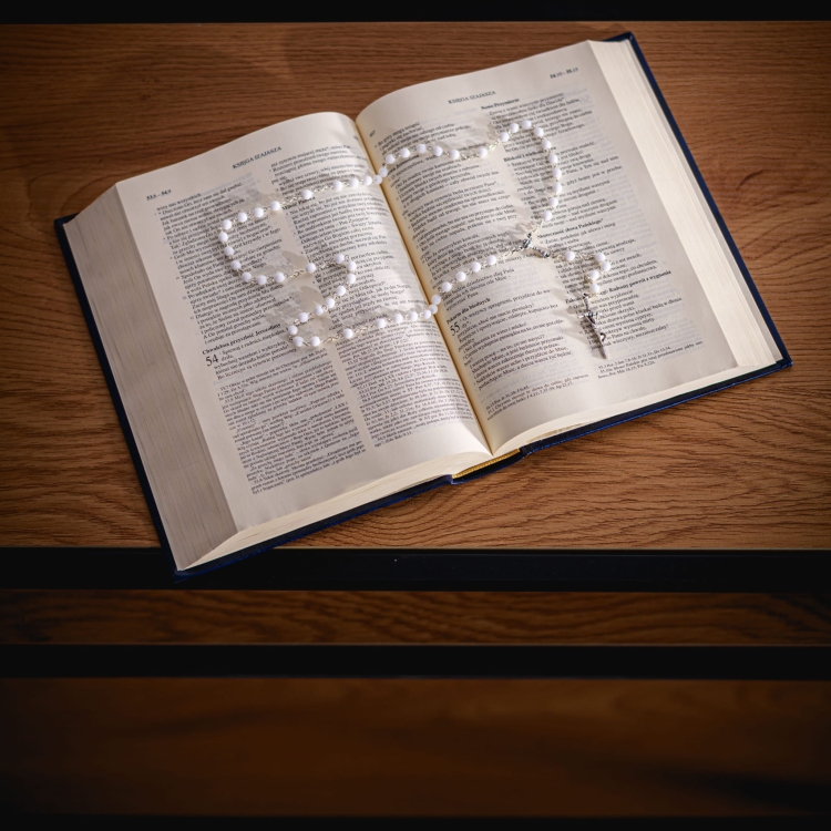 KULKA 5 MM BIAŁA IHS BIBILIA.JPG