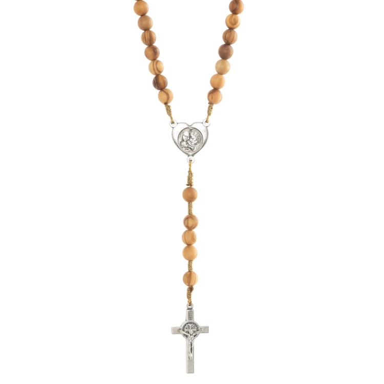 Różaniec z drewna oliwnego 8 mm na sznurku - łącznik serce - krzyż Św. Benedykt