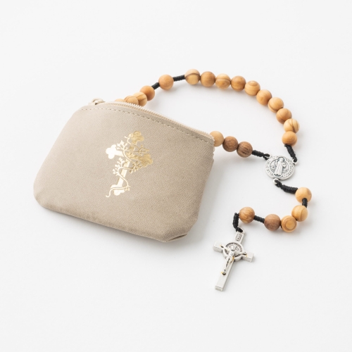 Różaniec z drewna oliwnego 8 mm na sznurku - Krzyż i łącznik Św. Benedykt